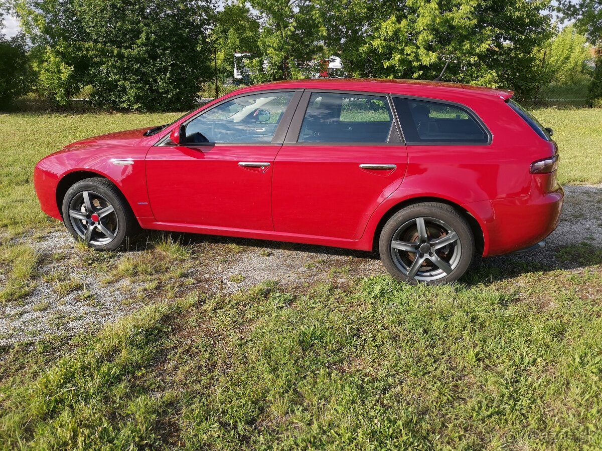 PREDAM Alfa Romeo 159 sportwagon 2,0 jtd,125kw,r.v 2010 - 7