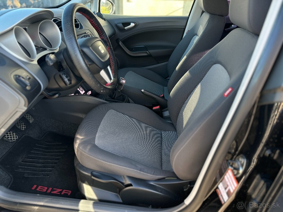 Seat Ibiza ST 1.4 16V benzín 63 kW, 2011 - 7