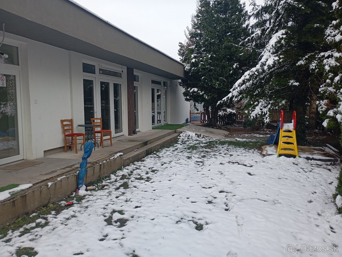 Prenajmem dom v Nesvadoch - 7