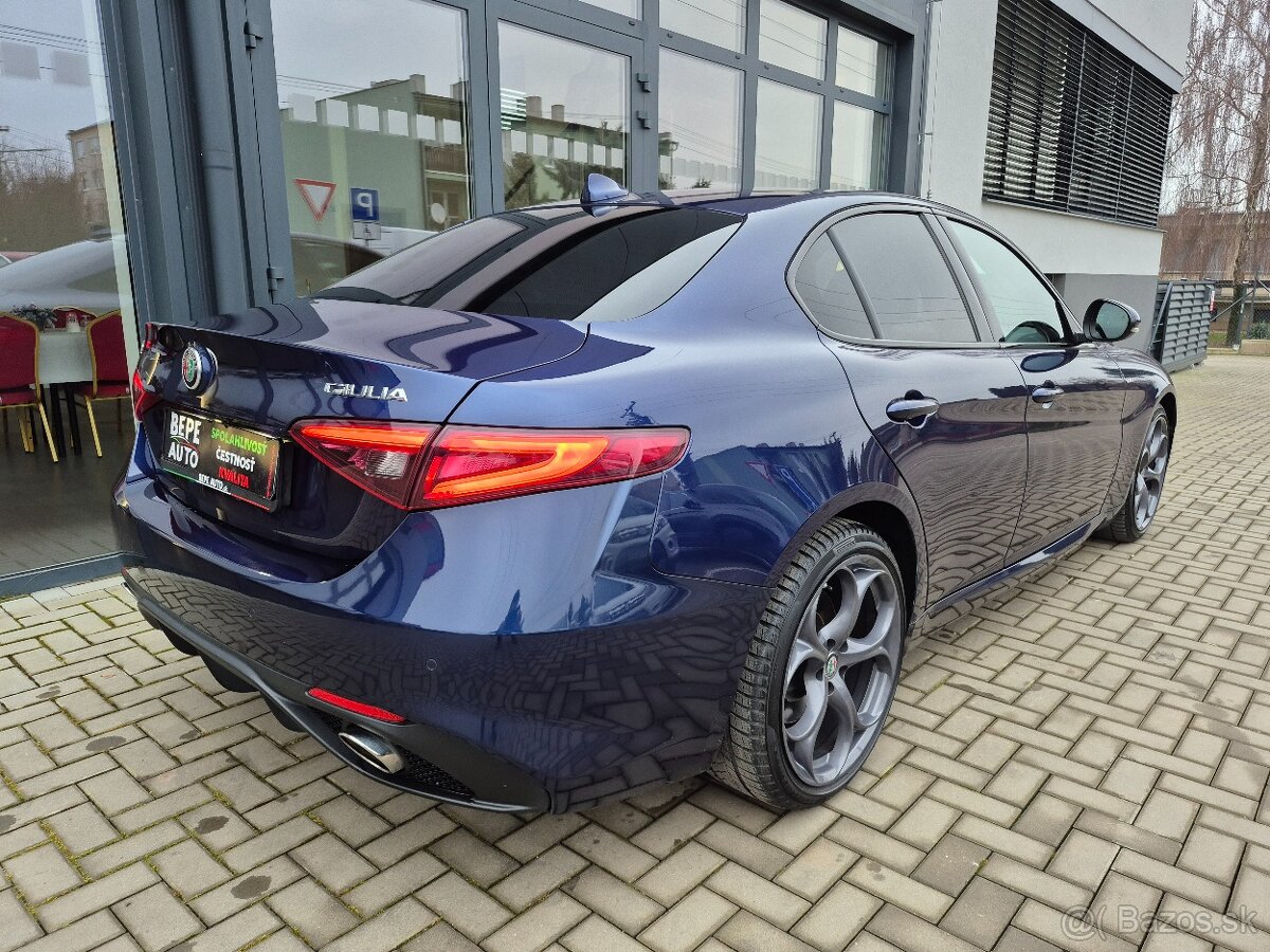 Alfa Romeo Giulia 2.2 Diesel 210 AT AWD Veloce Q4 - 7
