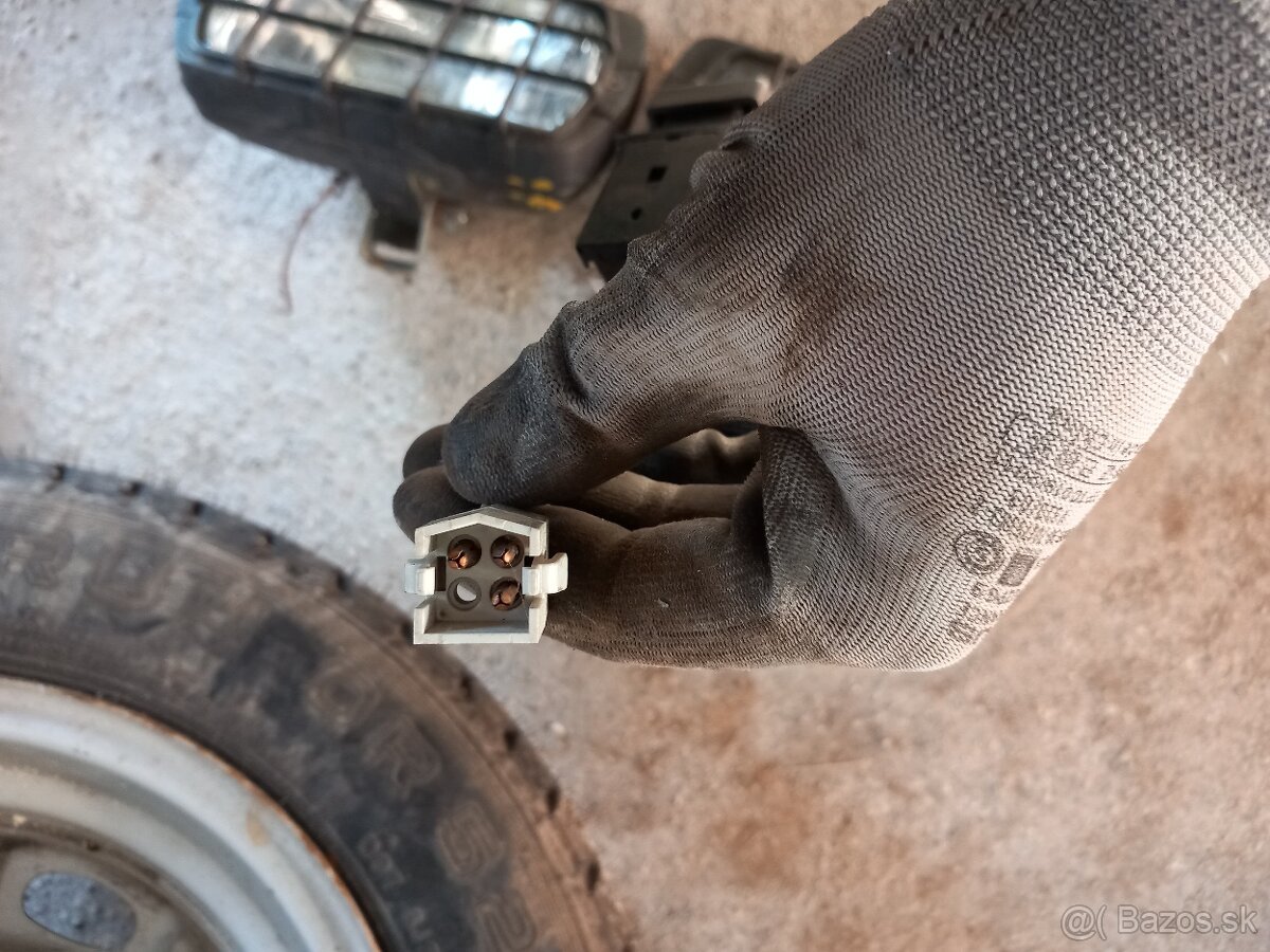 Hmlové svetlá škoda favorit aj z vypínačom - 7