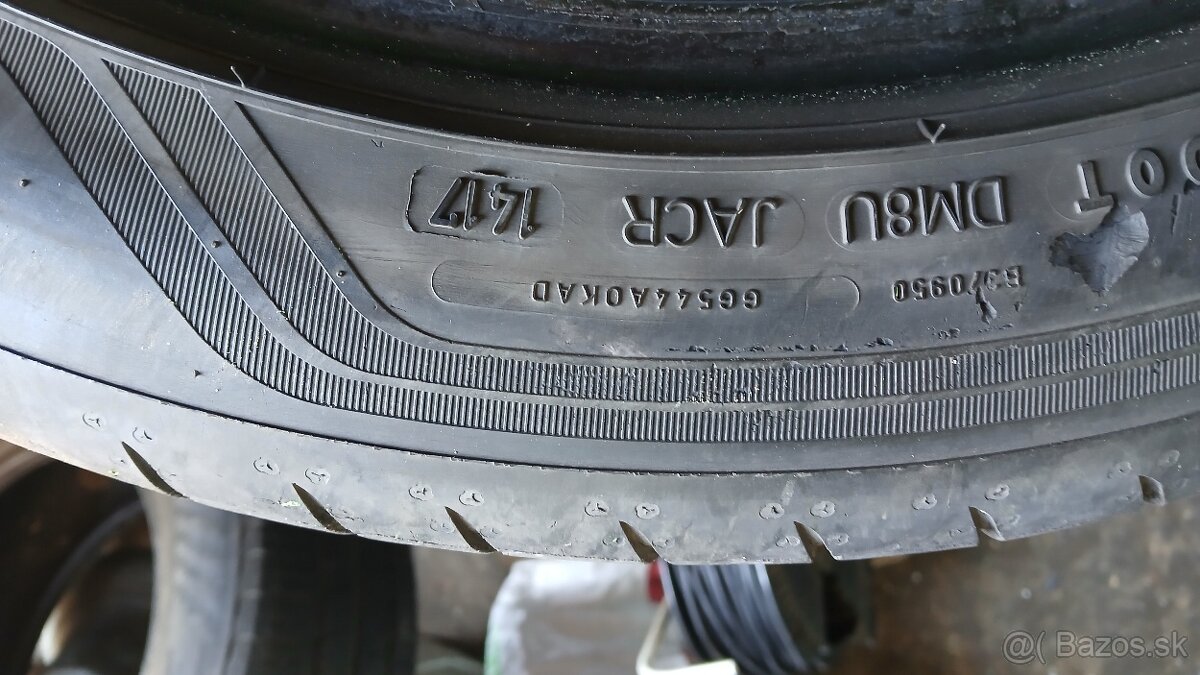 Goodyear 245/45 R18 - 7