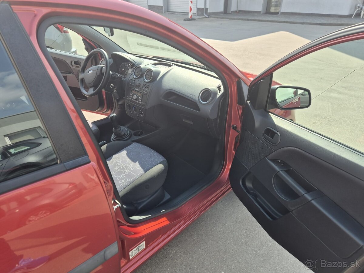 Ford Fiesta 1.25i - 7