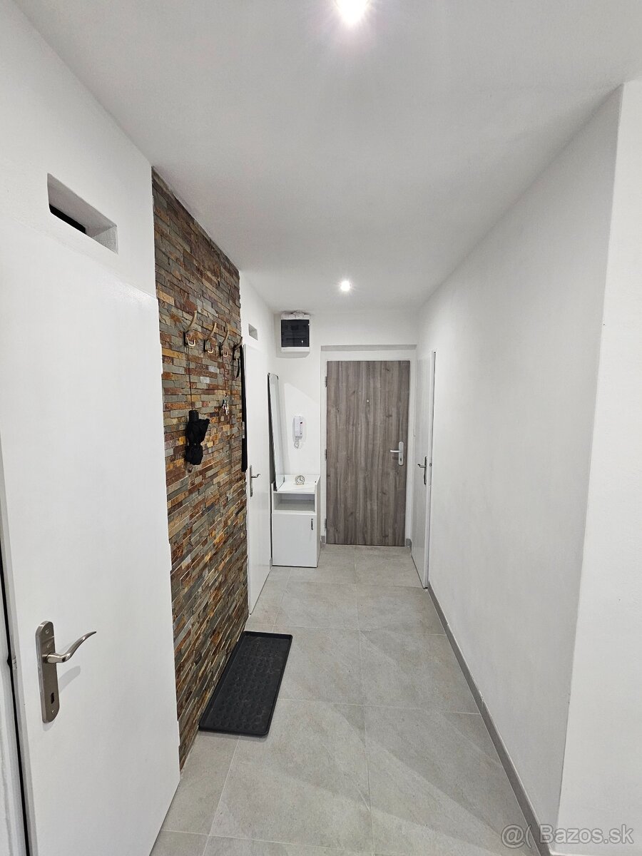 Prenájom 3i byt v centre BB - 7
