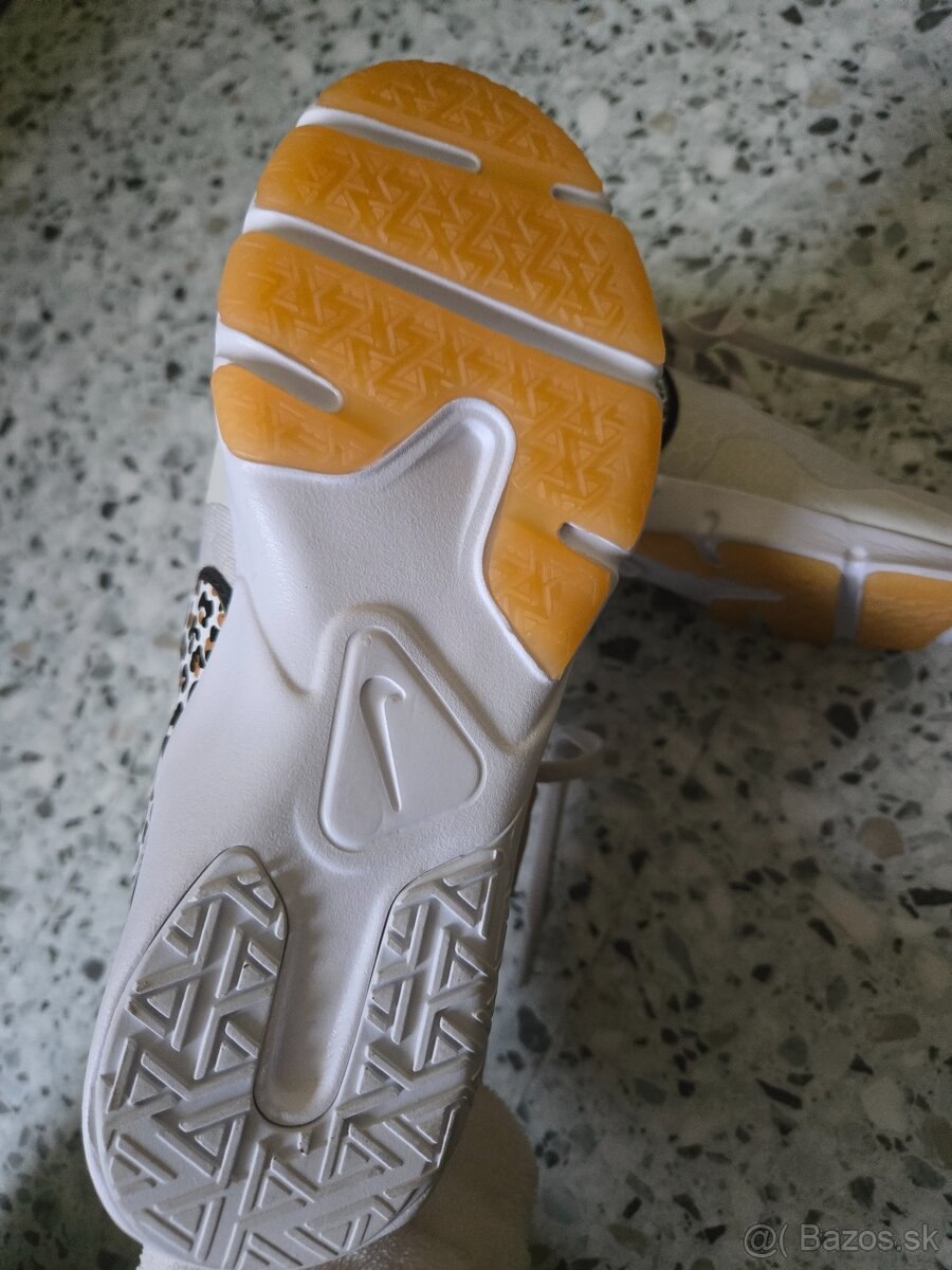 Dámske značkové tenisky Nike Air Max Sequent. - 7