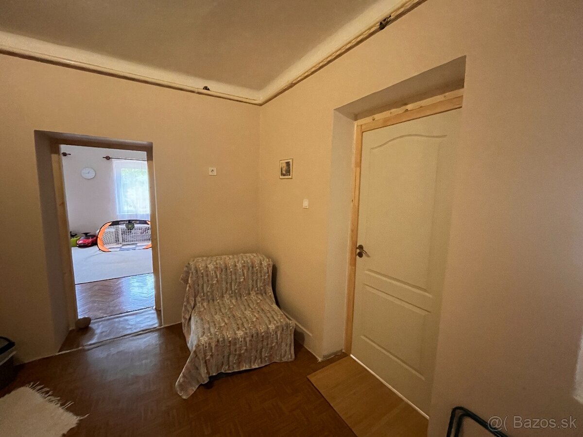 MAĎARSKO - MESZES - 4 IZBOVÝ ZREK. RD - 7