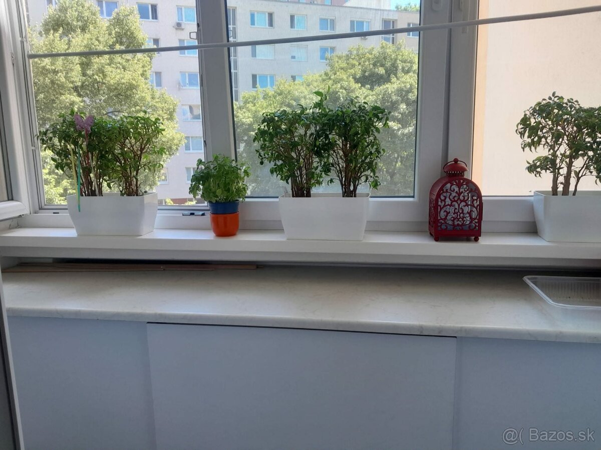 Nepriechodná izba na prenájom v 4-i. byte - 7