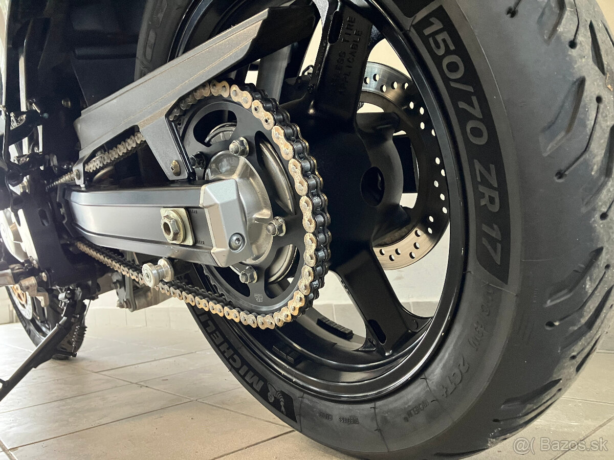 Suzuki DL650 V-Strom - 7