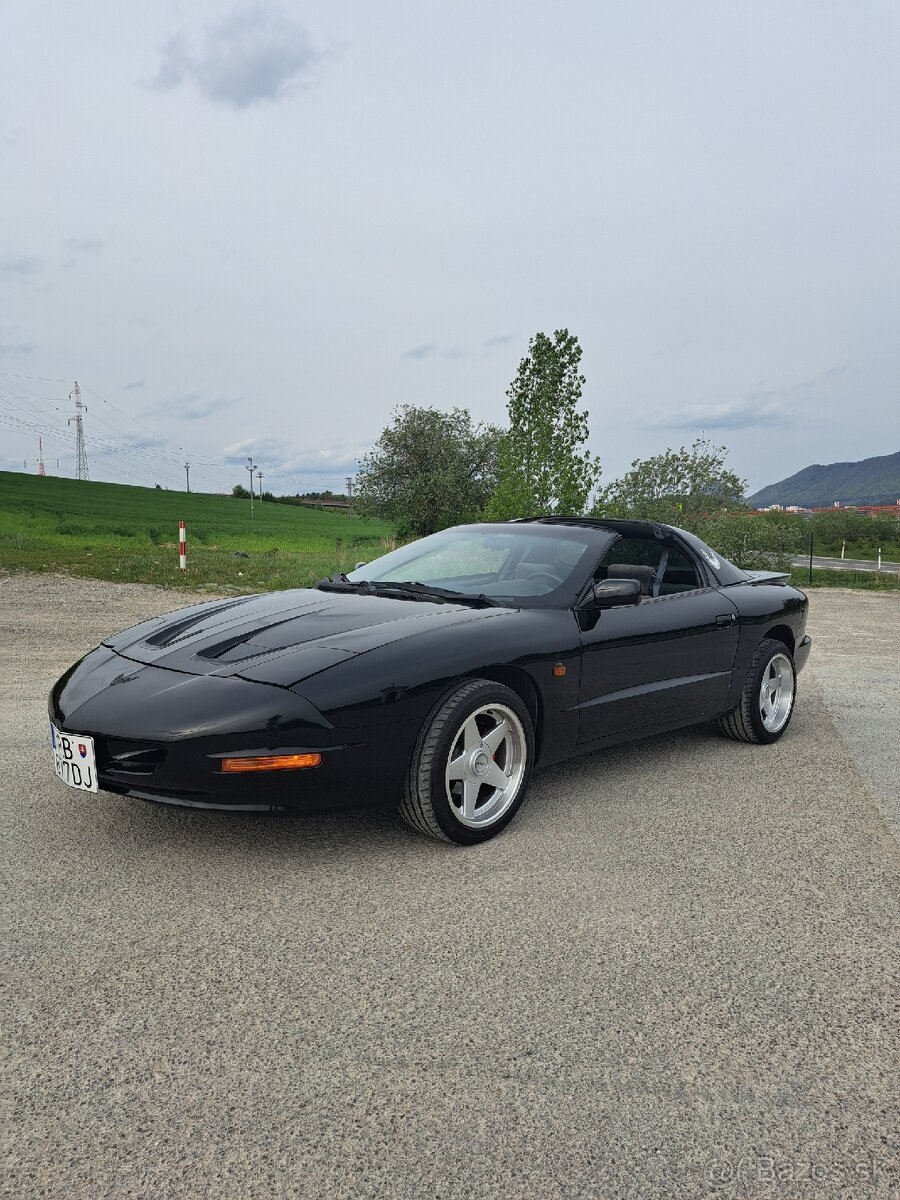 Rozpredám Pontiac firebird - 7