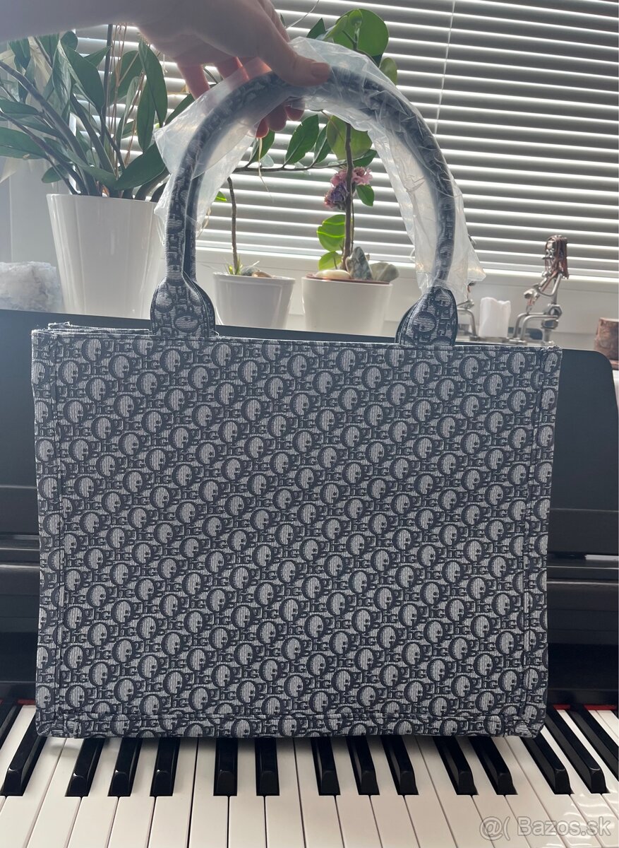 Úplne nová kabelka do ruky aj cez plece - 7
