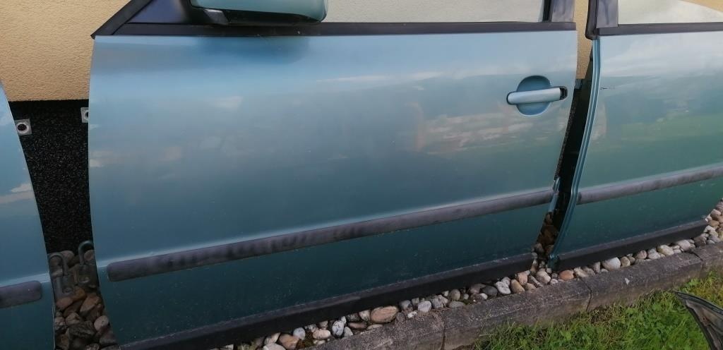 Volkswagen Passat B kufor naraznik dvere - 7