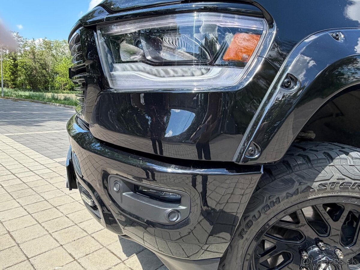 Dodge RAM 1500 Limited Edition - 7