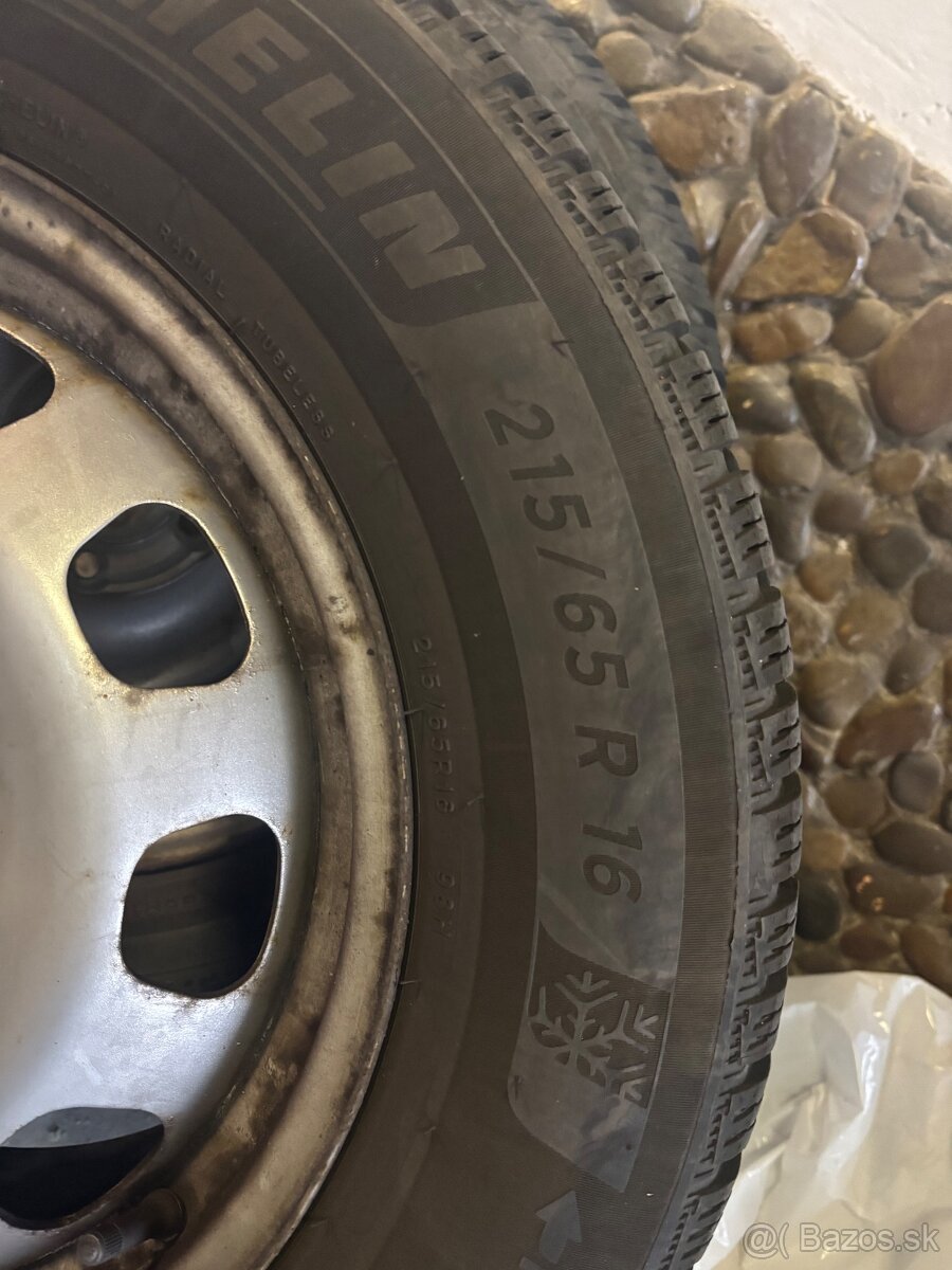 Predám zimné kolesa 215/65 R16 - 7