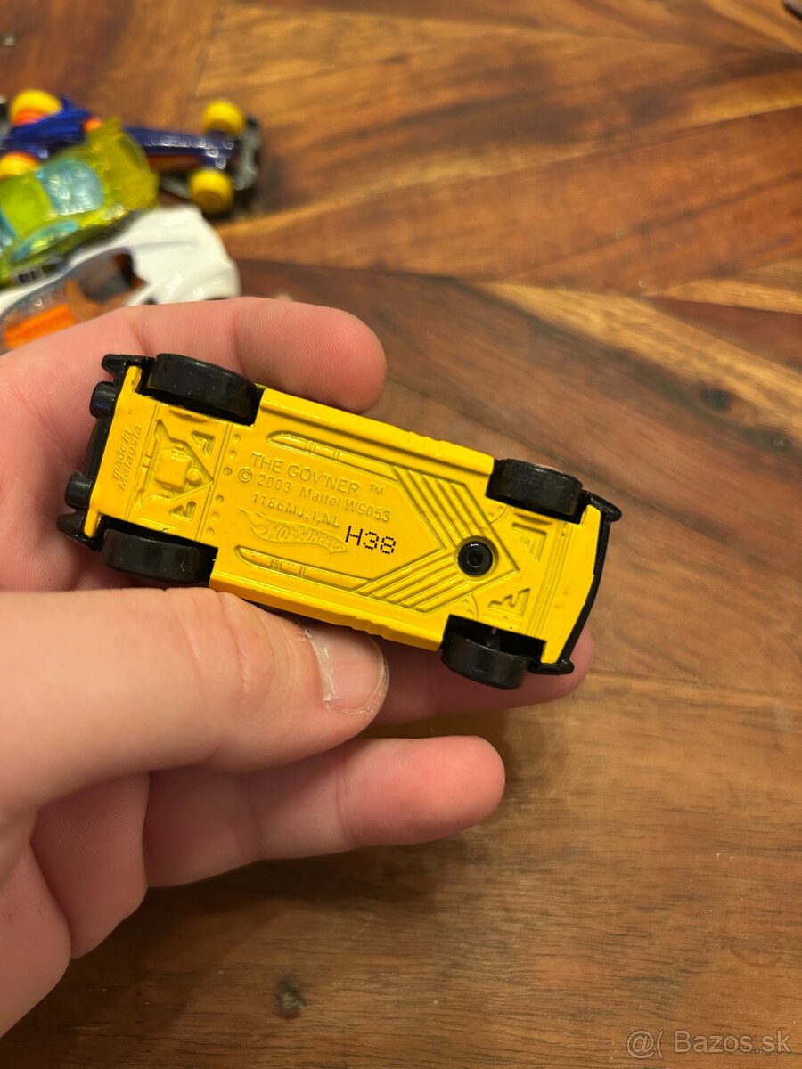 HotWheels Retro Autíčka - 7