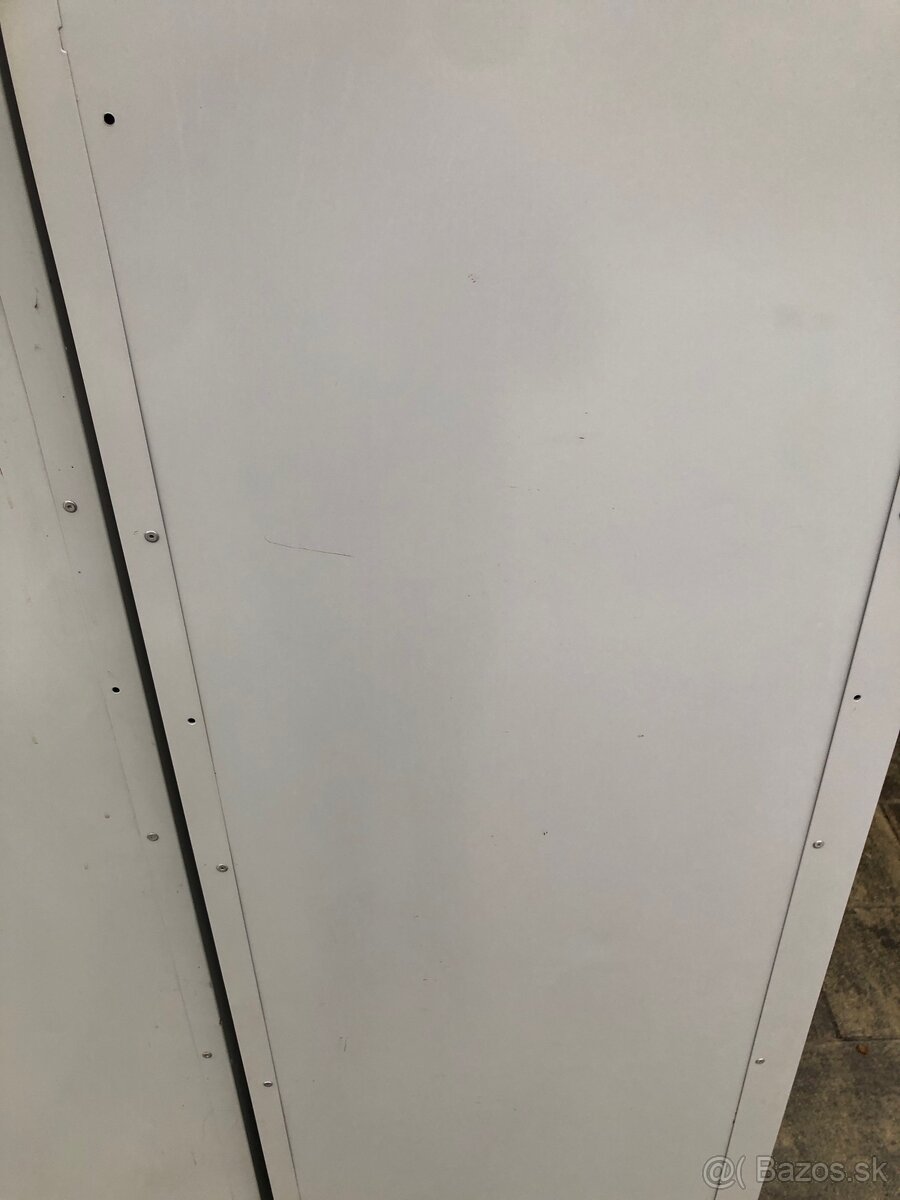 Šatníková skrinka kovová 30x50x180cm - 7