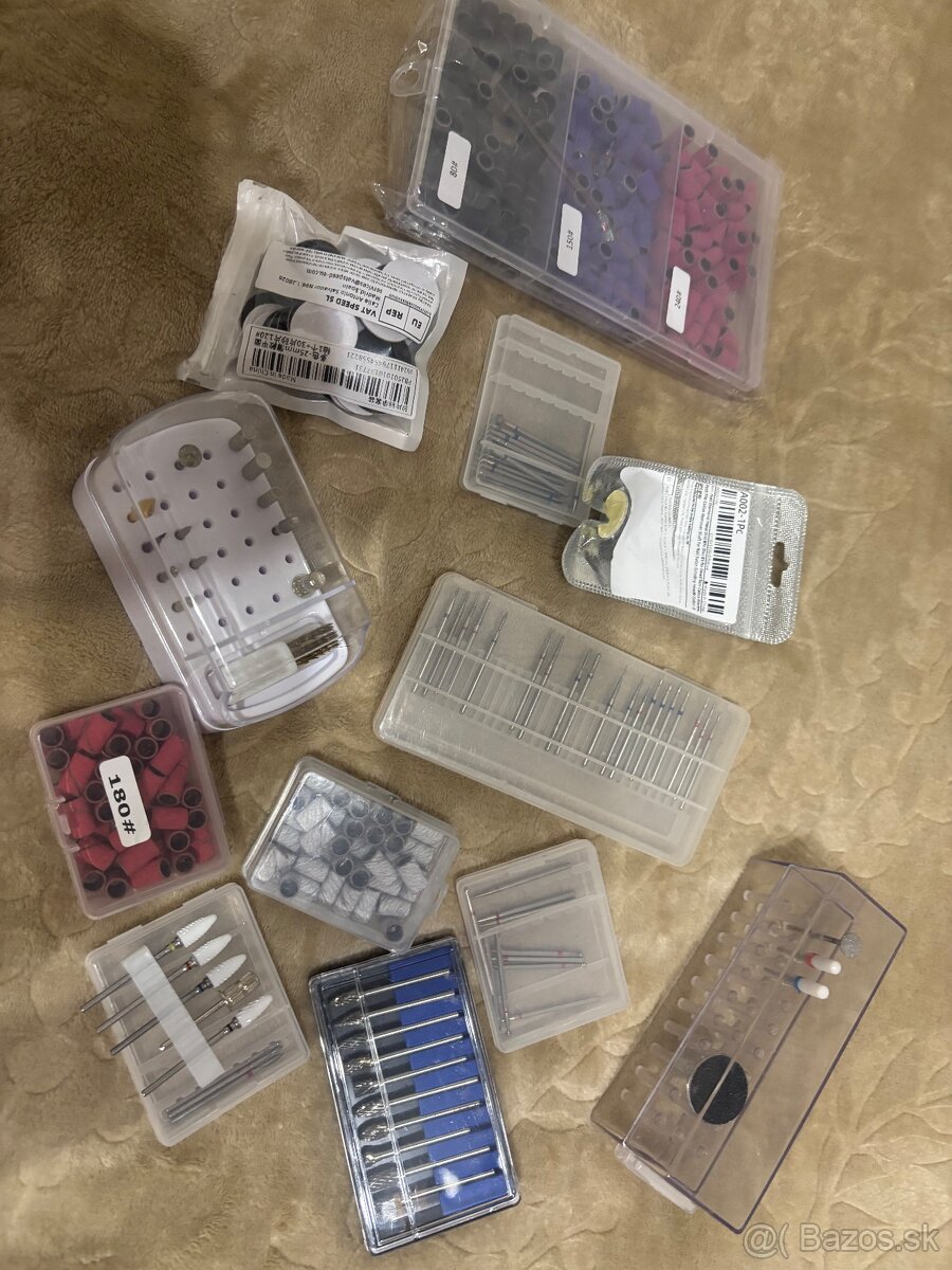 Manikersky stol a prislusenstvo - 7