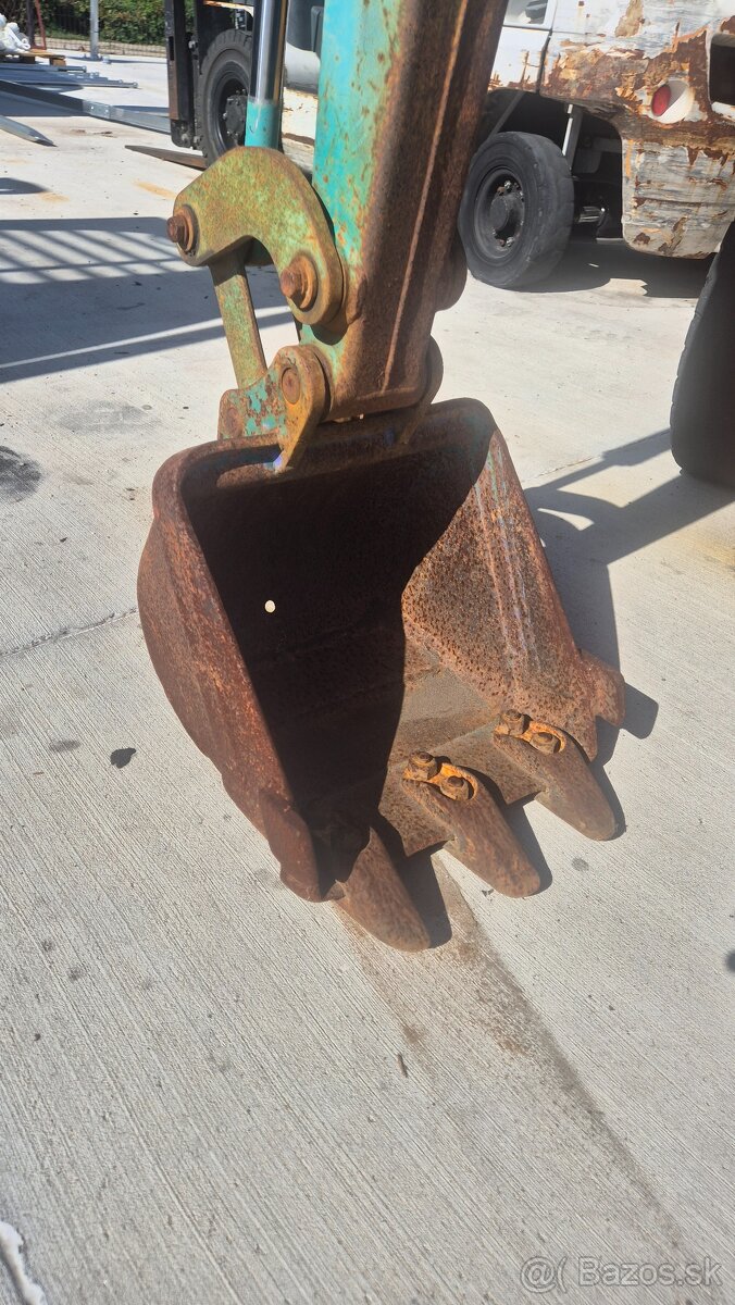 Na predaj KOMATSU Minibager PC03-2F - 7