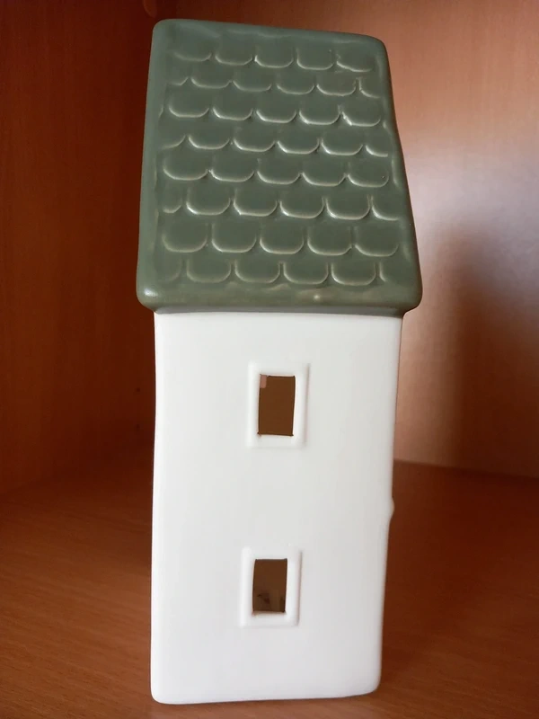 Keramický Led domček vysoký 22x10,5x8 cm - 7