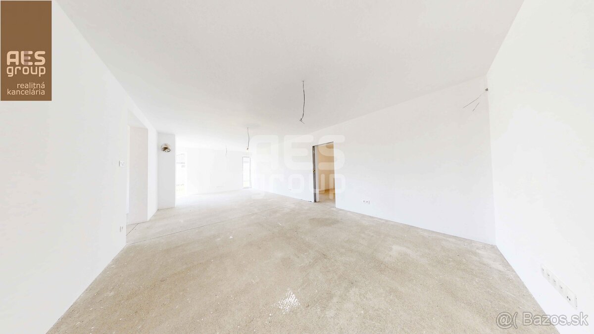 KOLAUDUJEME, PREDAJ, 4i rodinný dom s garážou, ul. Jelšová, - 7