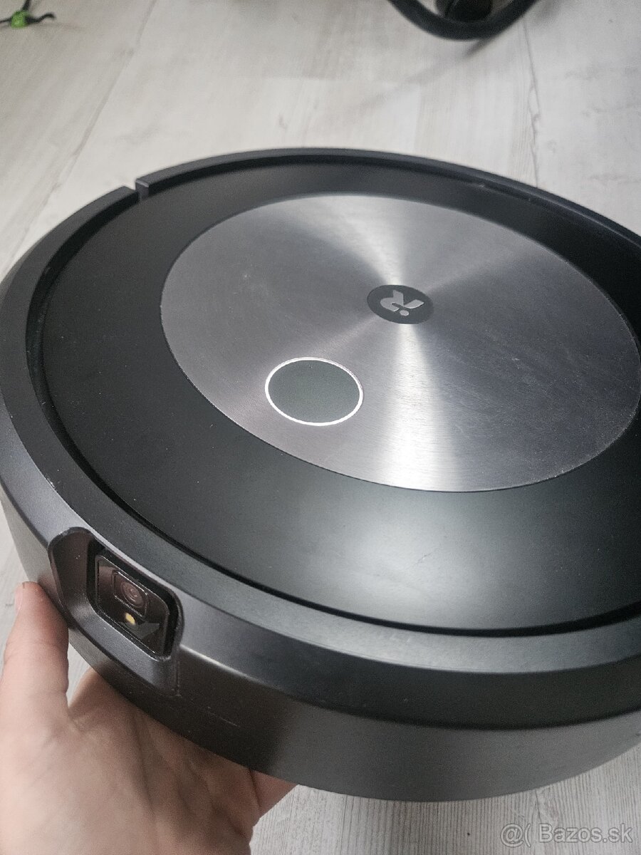 Roomba J7 rbotický vysávač - 7