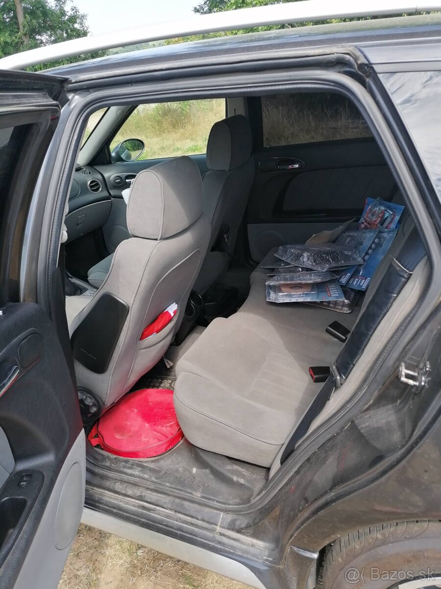 Predám Alfa Romeo 156 Crosswagon Q4 - 7