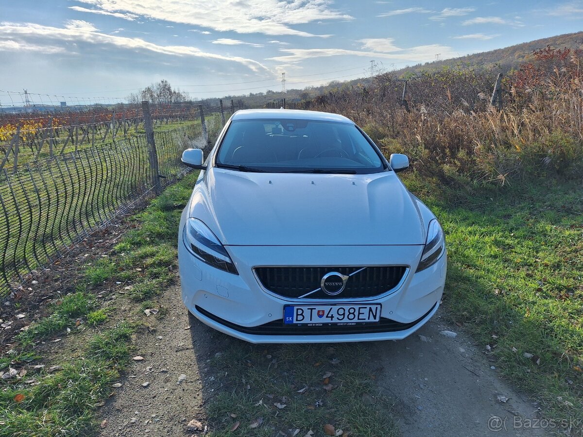 Volvo V40 D3; 2.0 diesel; Manual; r.v. 2018; Bratislava - 7