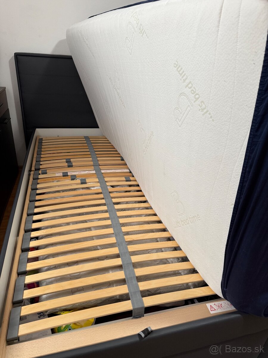 Manželská posteľ - 7