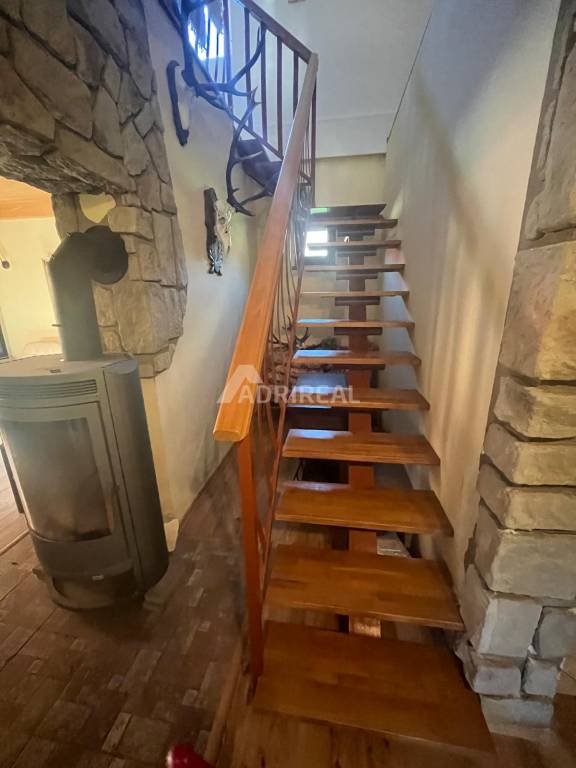 PREDAJ: Rodinný dom-chata, 639 m2; Dolná Bzová-Podkriváň, 18 - 7