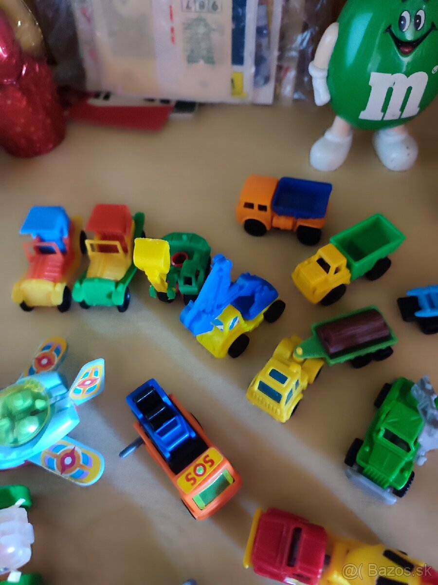 Kinder hračky 3 - 7