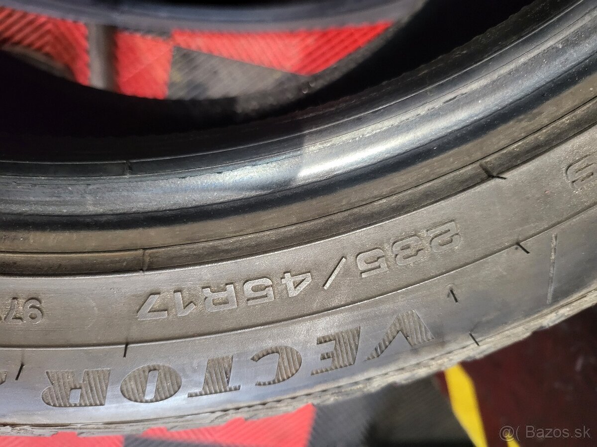 235/45 R17 Goodyear celoročné pneumatiky - 7
