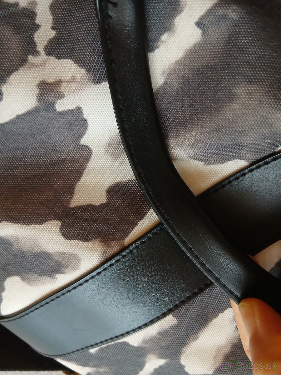 Séria Elodie details Wild Paris - 7