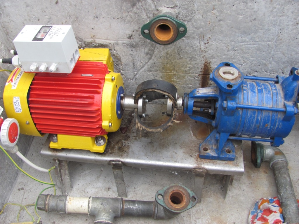 Elektromotor 3kW - 715ot./min - Hvezdový - 7