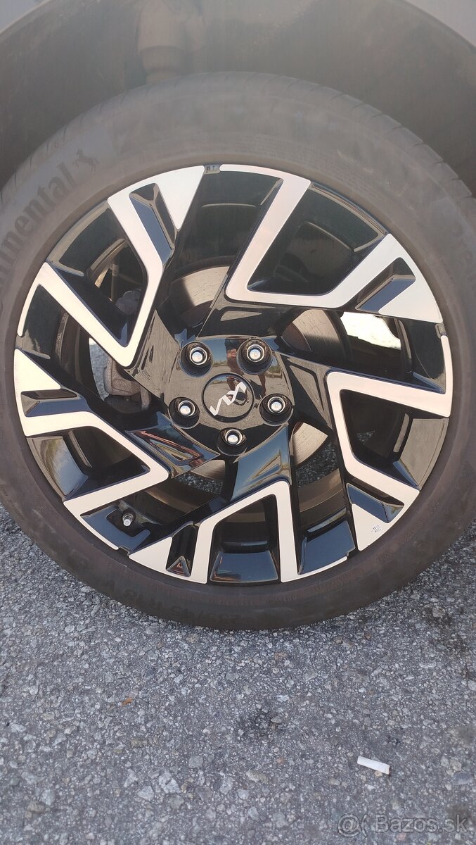 Predám KIA XCEED 1,5T-GDI 7DCT PLATINUM - 7