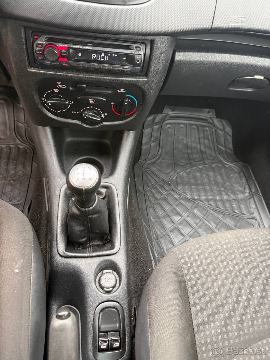 Peugeot 206+ 121.000/km benzín - 7