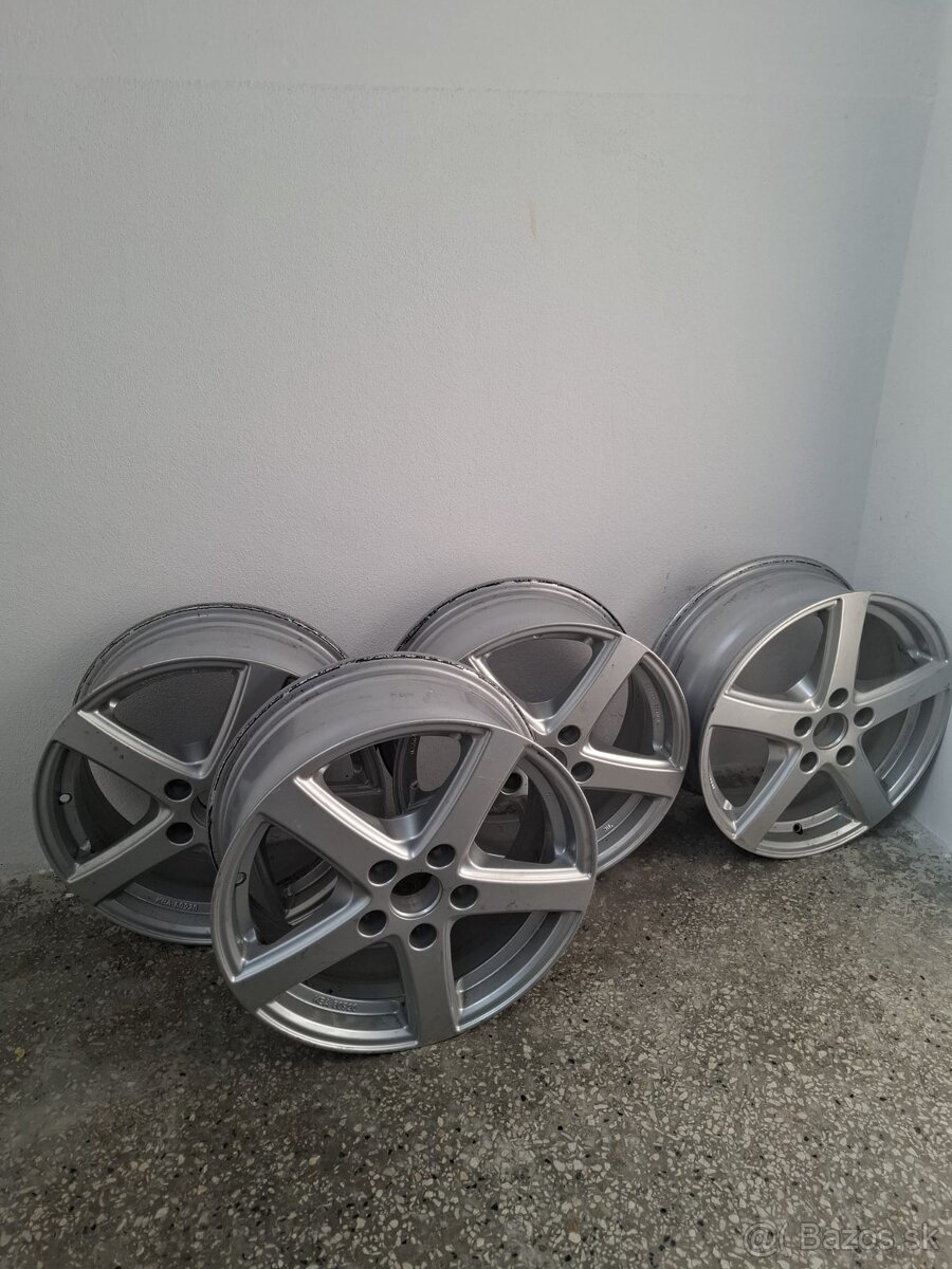 Alutec Freeze 4ks ALU disk 6.5Jx16H2 - 7