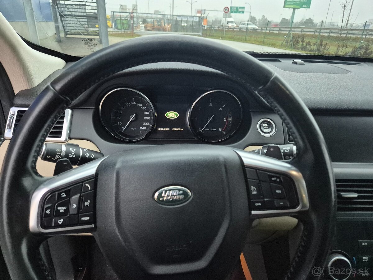 Land Rover Discovery Sport - 7