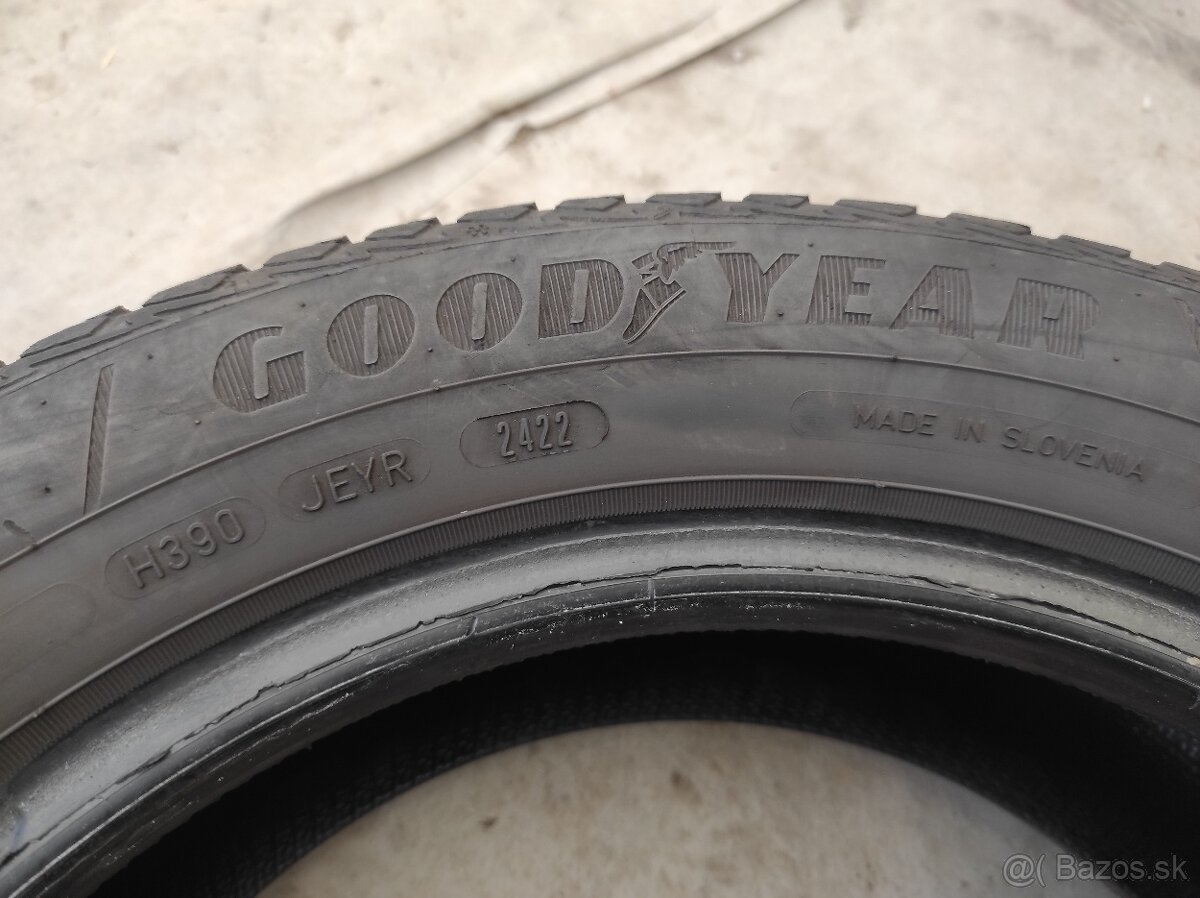 Celorocne pneu 185/60 R15 GoodYear 4ks - 7