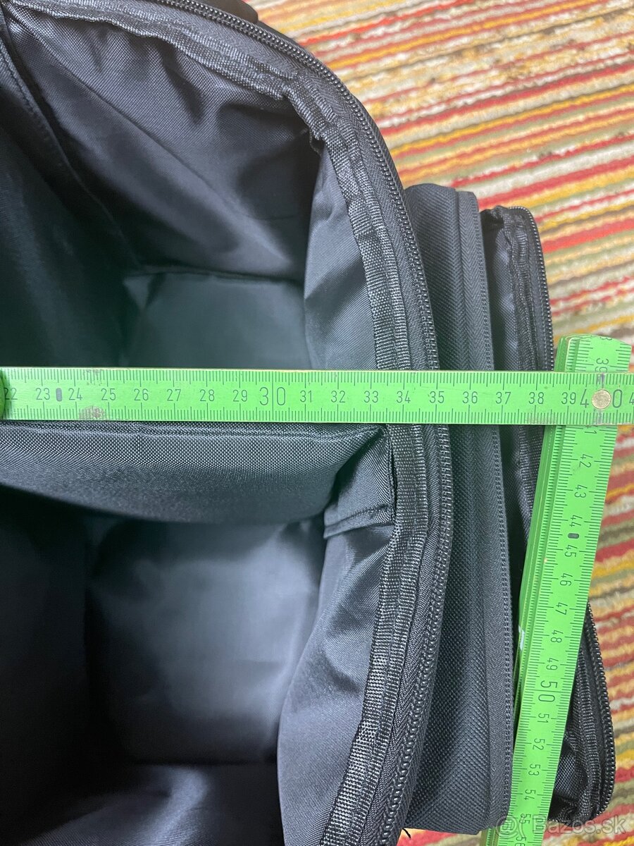 Predám nové baterkové LED PAR 6x18 RGBWAUV WiFi s kejsom - 7