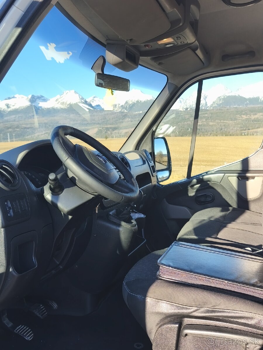 Vyklápač s rukou do 3,5t - 7