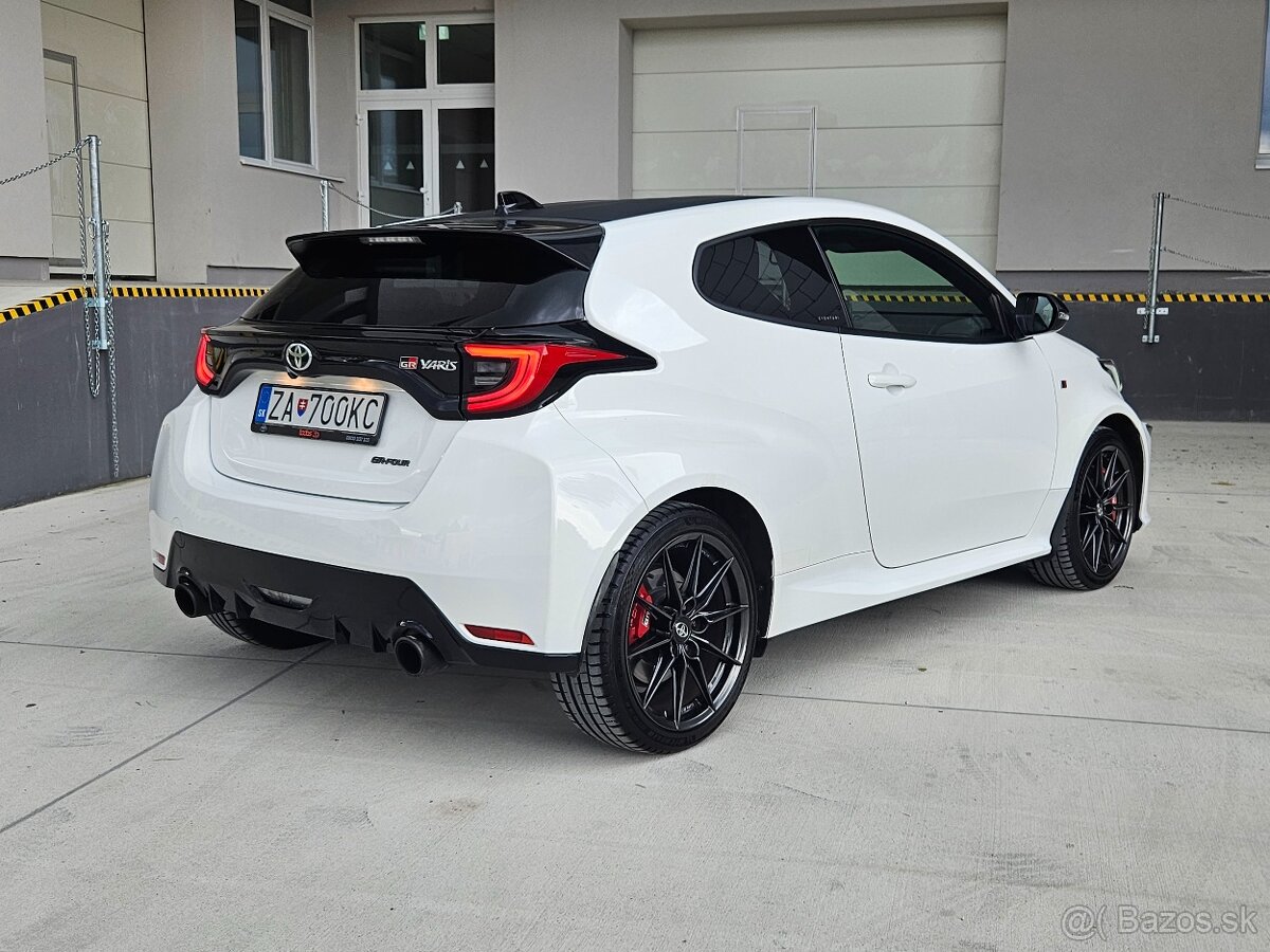 Toyota Yaris GR WRC - 7