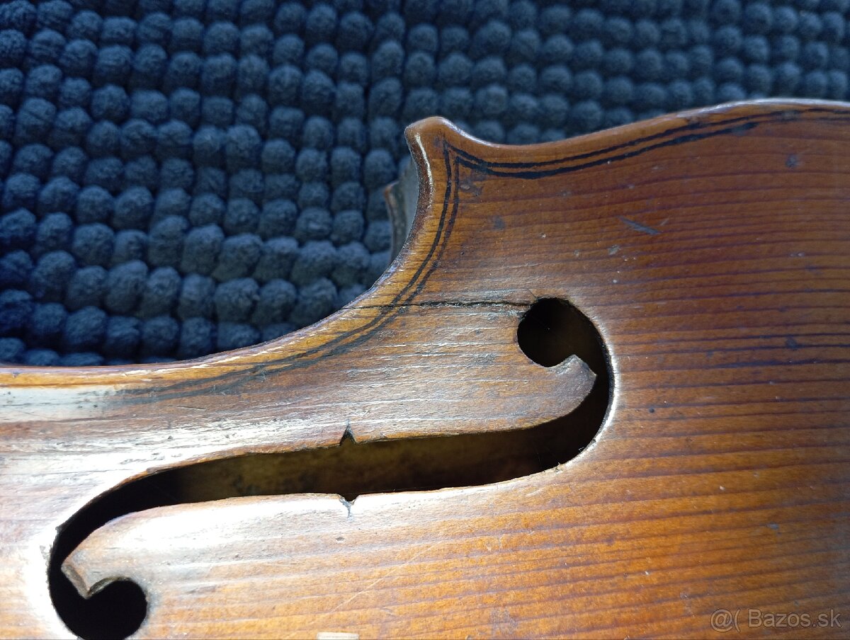 Husle 4/4, r.1885 - 7