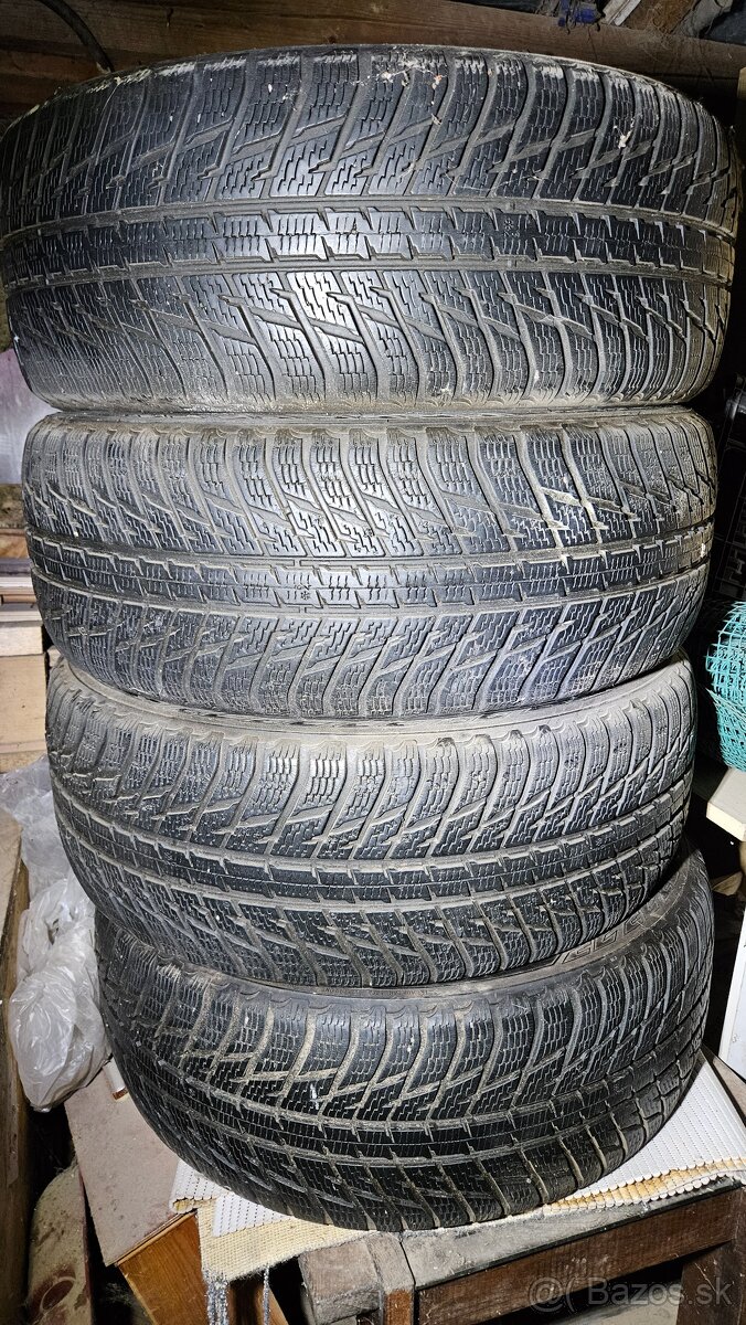 NOKIAN. 255 55 r19 - 7