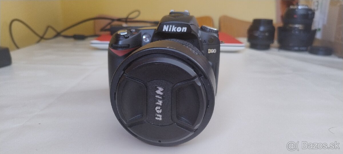 Nikon D90 + Nikkor 18-105mm - 7