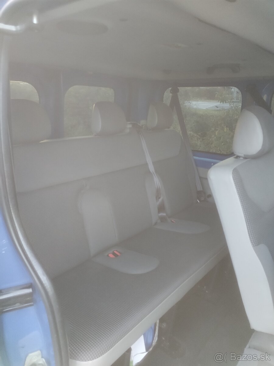 Prenajom Opel Vivaro 9 miestne - 7