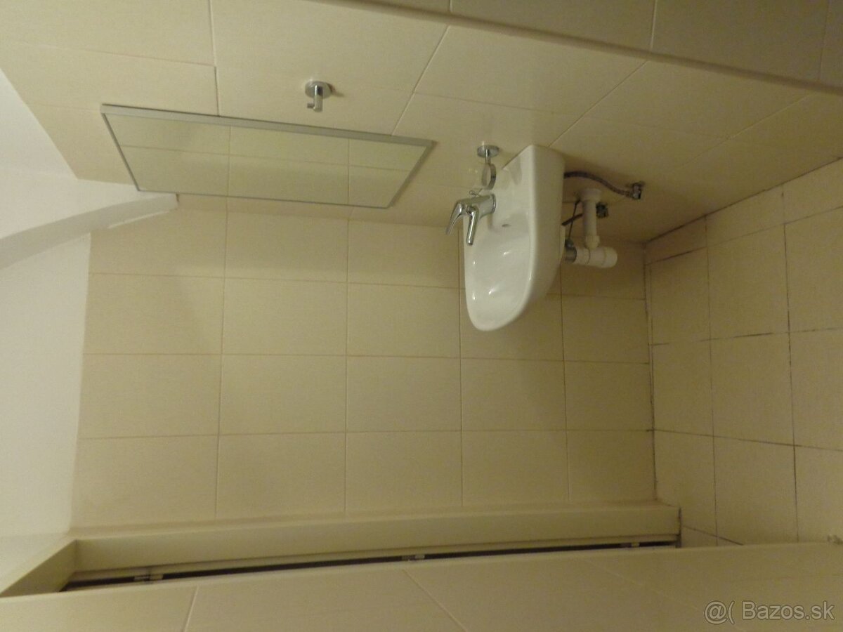 Prenájom - prevádzkový priestor 16-22 m2, Banská Bystrica, - 7