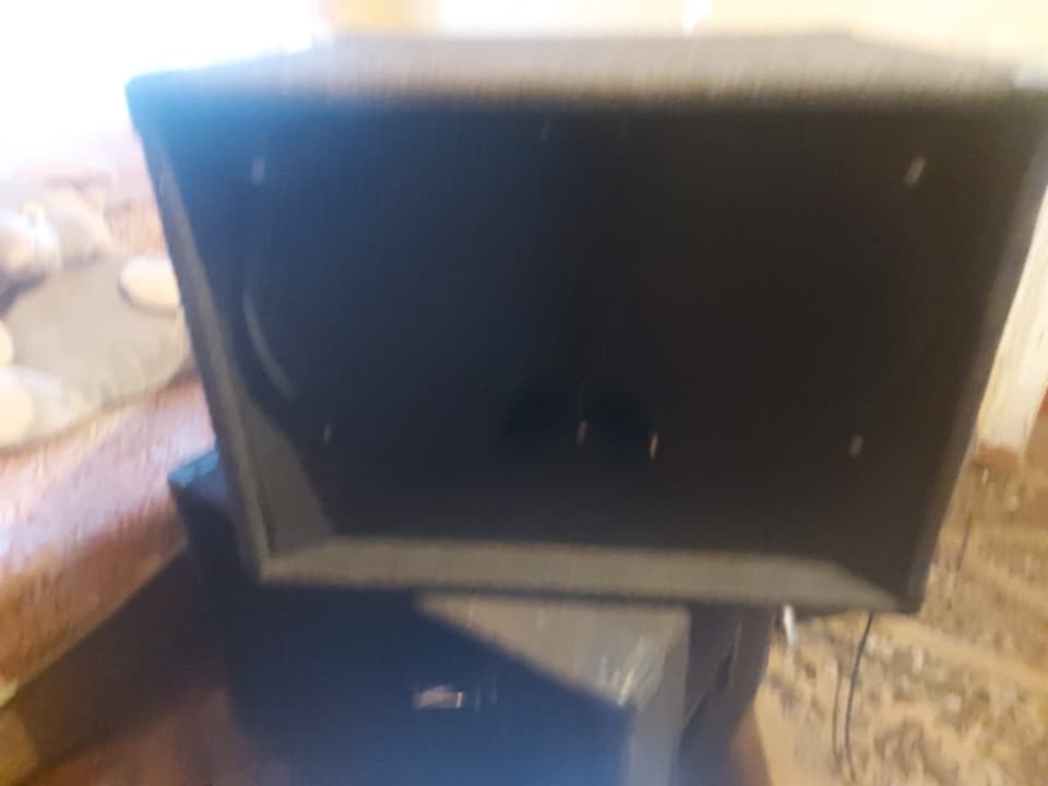 Bass Reproduktor - 7