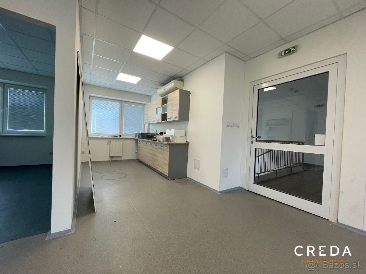 CREDA | prenájom 260 m2 open space kancelárie, Nitra, Vodná - 7