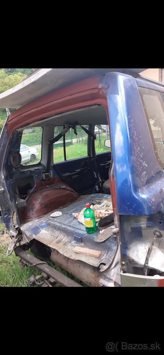 Mitsubishi Pajero 1.8 r.v 2004 - 7