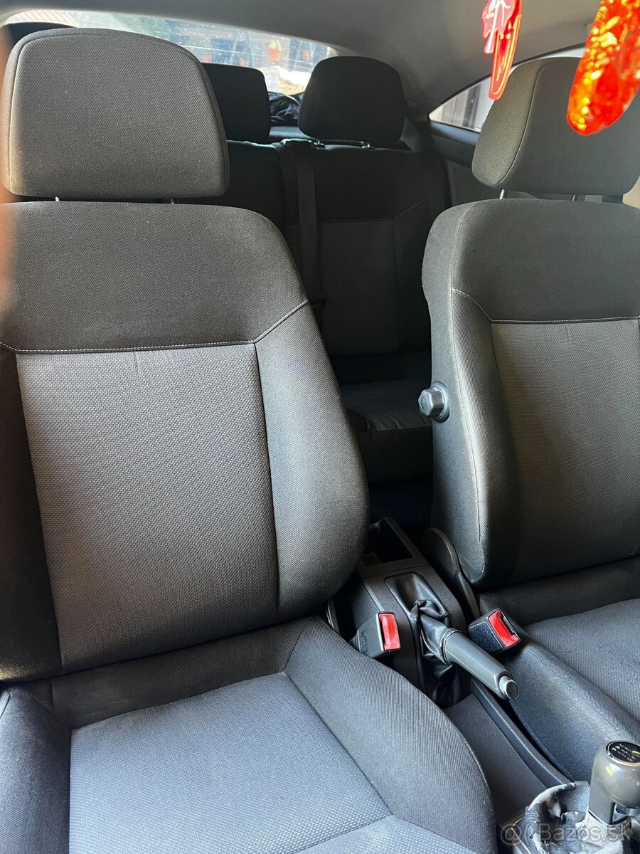 Opel Astra H gtc - 7