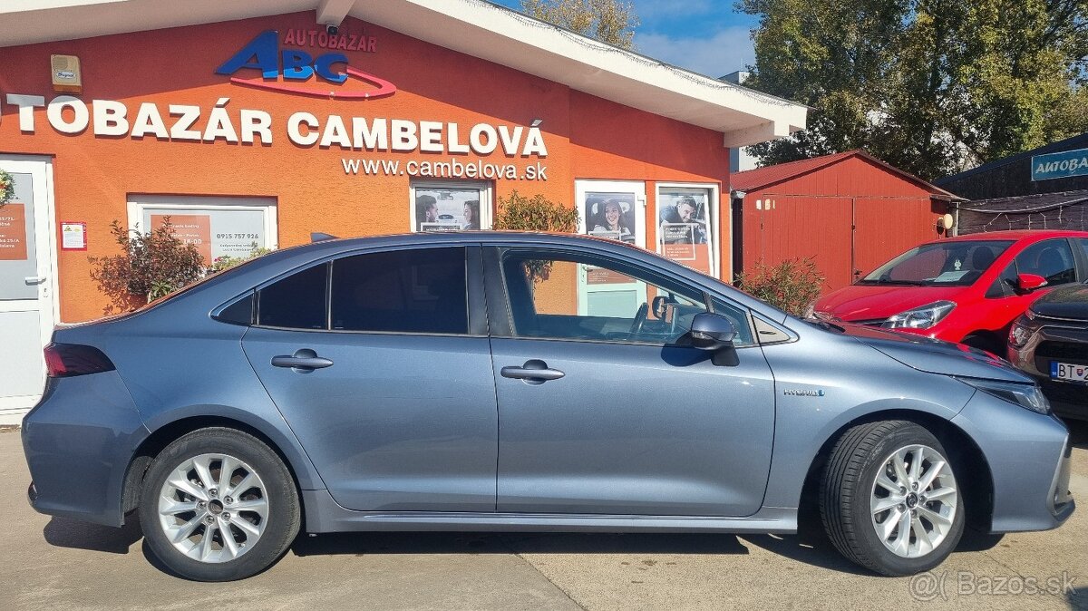Toyota Corolla sedan 1,8 hybrid Comfot Tech + Techpack 72KW - 7